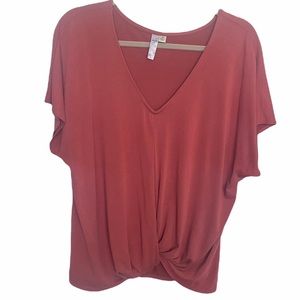 EUC brick red twist front v neck short sleeve blouse soft top M